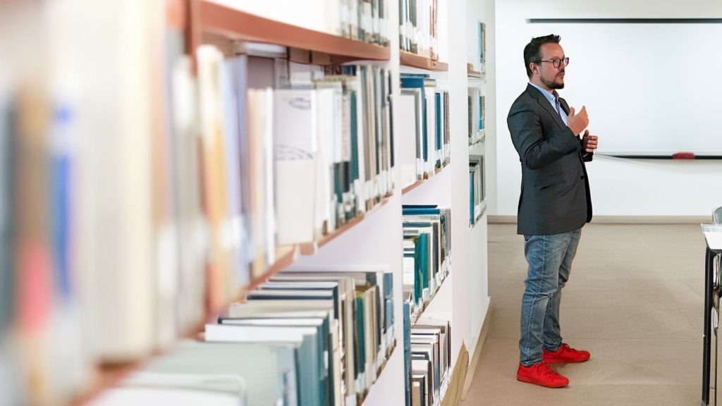 Berthold teaching a lecture